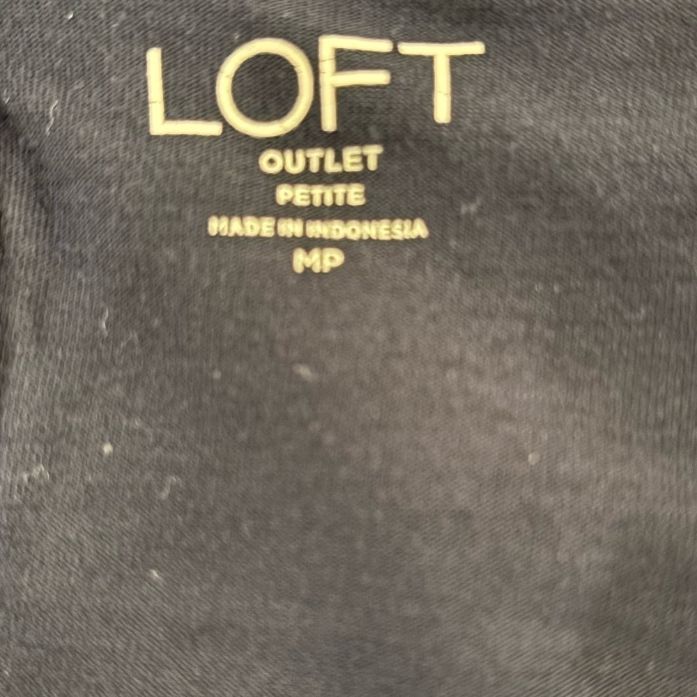 Loft Bell Sleeve Blouse​​​​​​​​​​​​​​​​​ - Picture 6 of 6